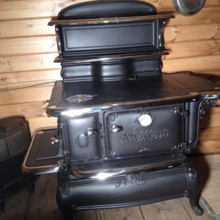 Charm Crawford. sold – Evansville Antique Stove Company